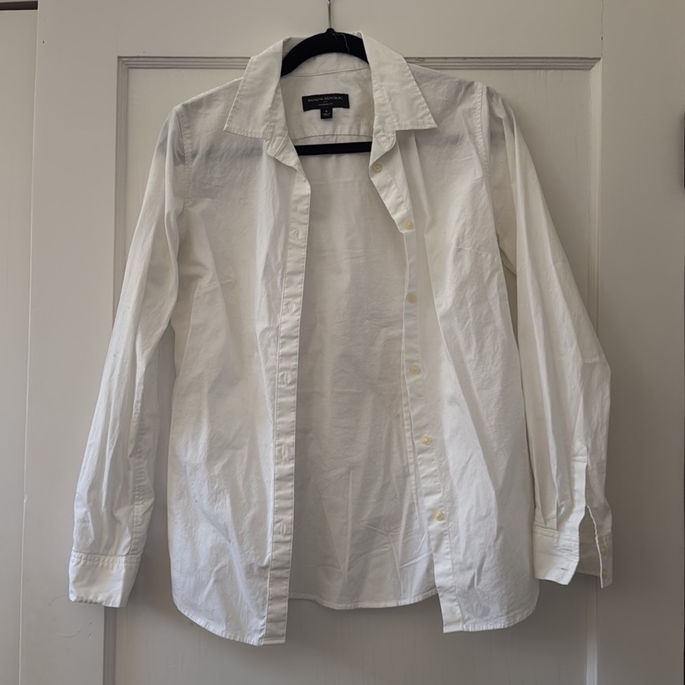 Banana Republic tailored fit button shirt